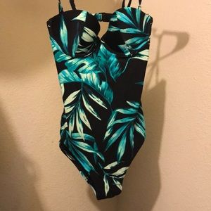 Bathing suit
